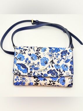 ✨Kate Spade ♠️ 
"Perry"
Blue and White Floral 💙🤍
- NWT! ✨